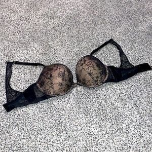NWOT Victoria’s Secret Very Sexy Lace Push Up Bra Multi Wear